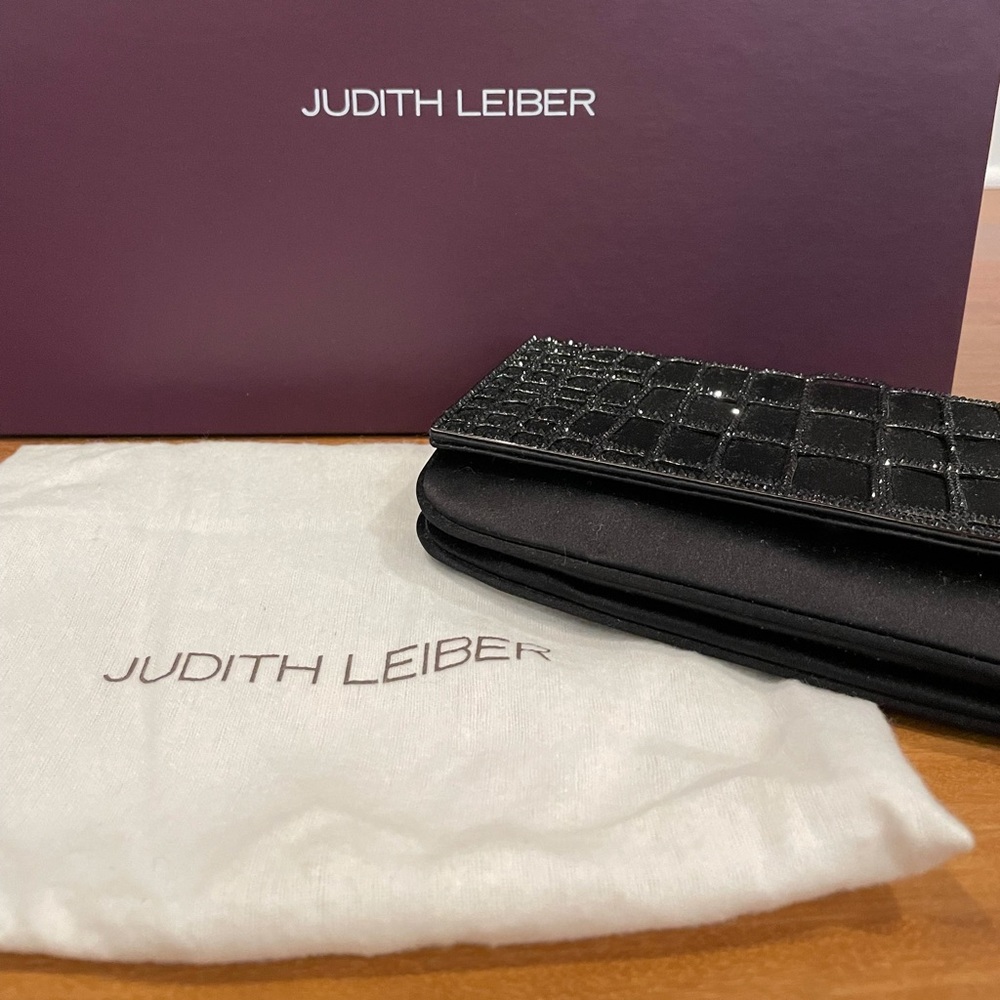 Authentic Judith Leiber bag 💎